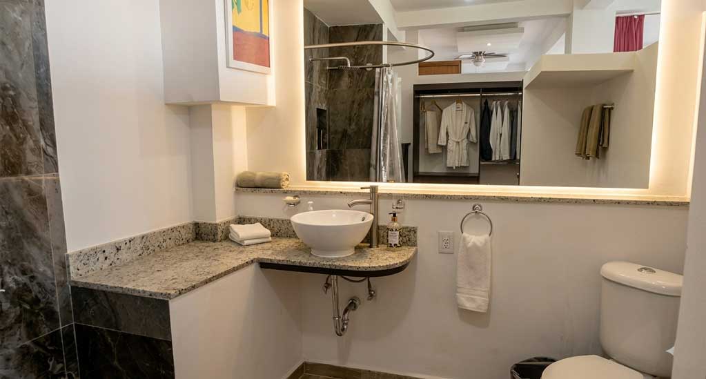Nest-Bathroom1-1023
